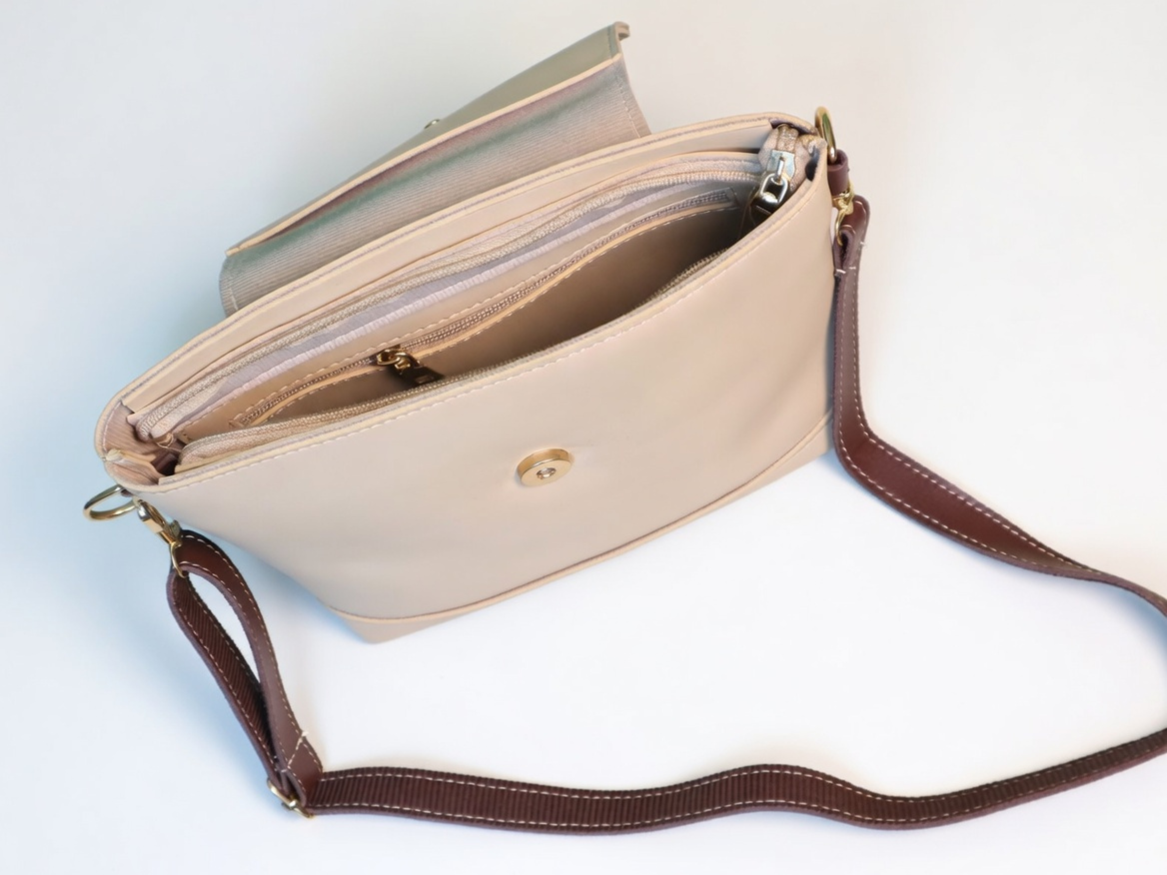 Sandstone Crossbody